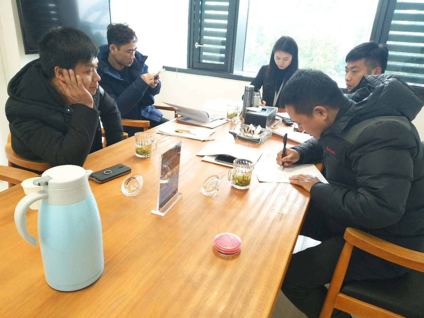 熱烈祝賀姚總、溫總團隊簽約創(chuàng)綠家南京市區(qū)級代理！