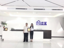熱烈祝賀張總簽約創(chuàng)綠家鄭州市縣級(jí)代理！